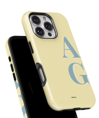 1. Iniciales butter yellow